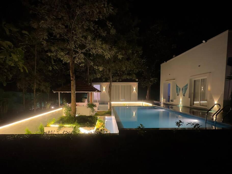 Serenity Farm Stay Hampapura Luaran gambar